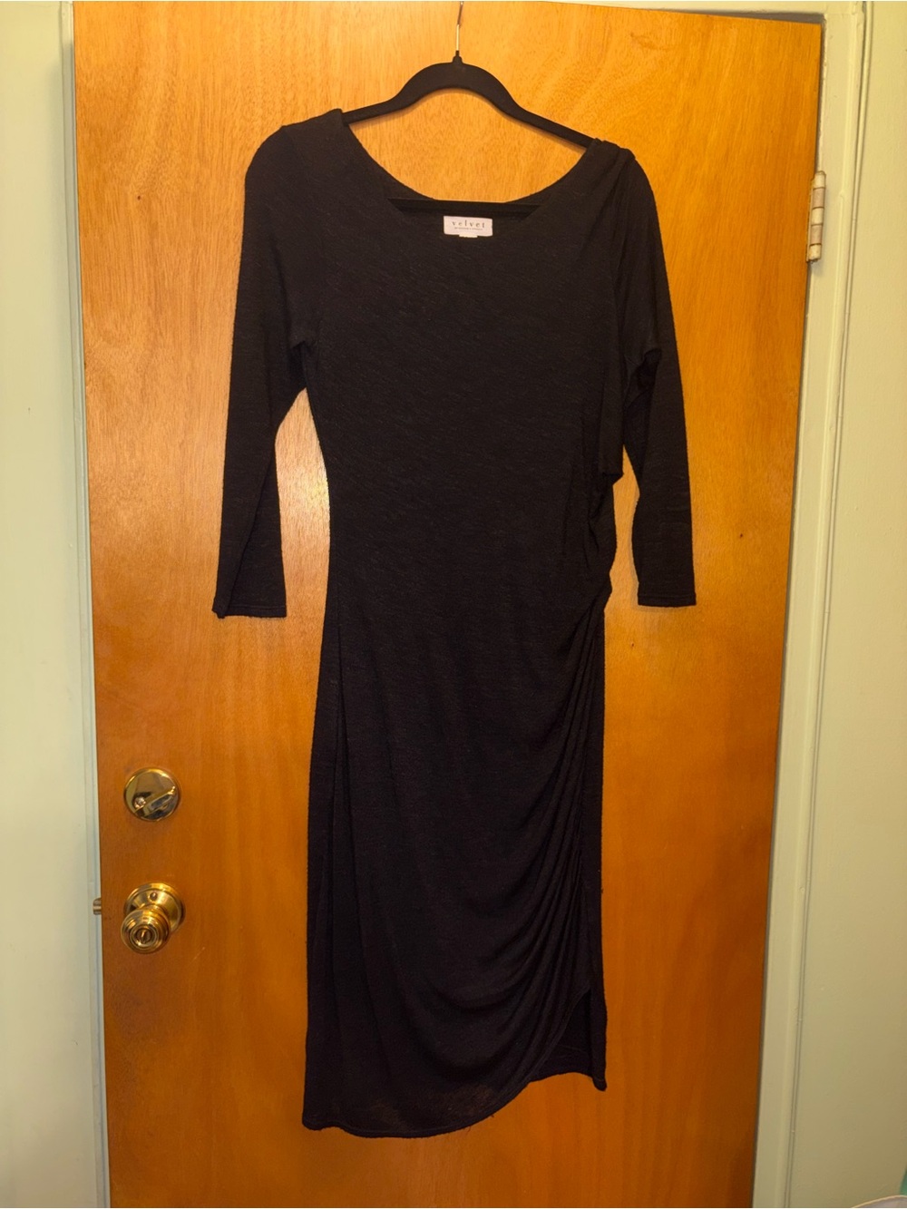 Velvet by Graham & Spencer Black Long-Sleeve Ruched Midi Dress